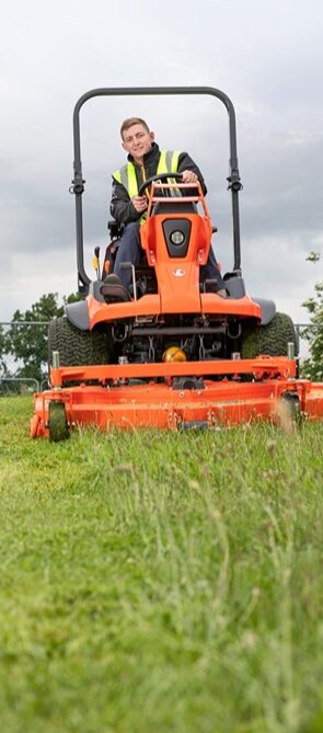 kubota groundcare mower machinery
