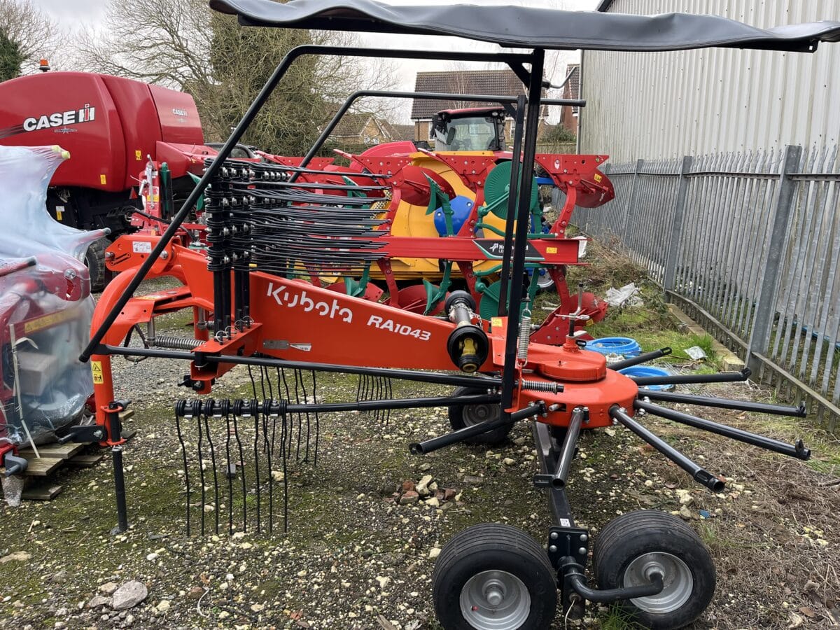 Kubota Speed Rake Kubota RA 1043 - Farmstar