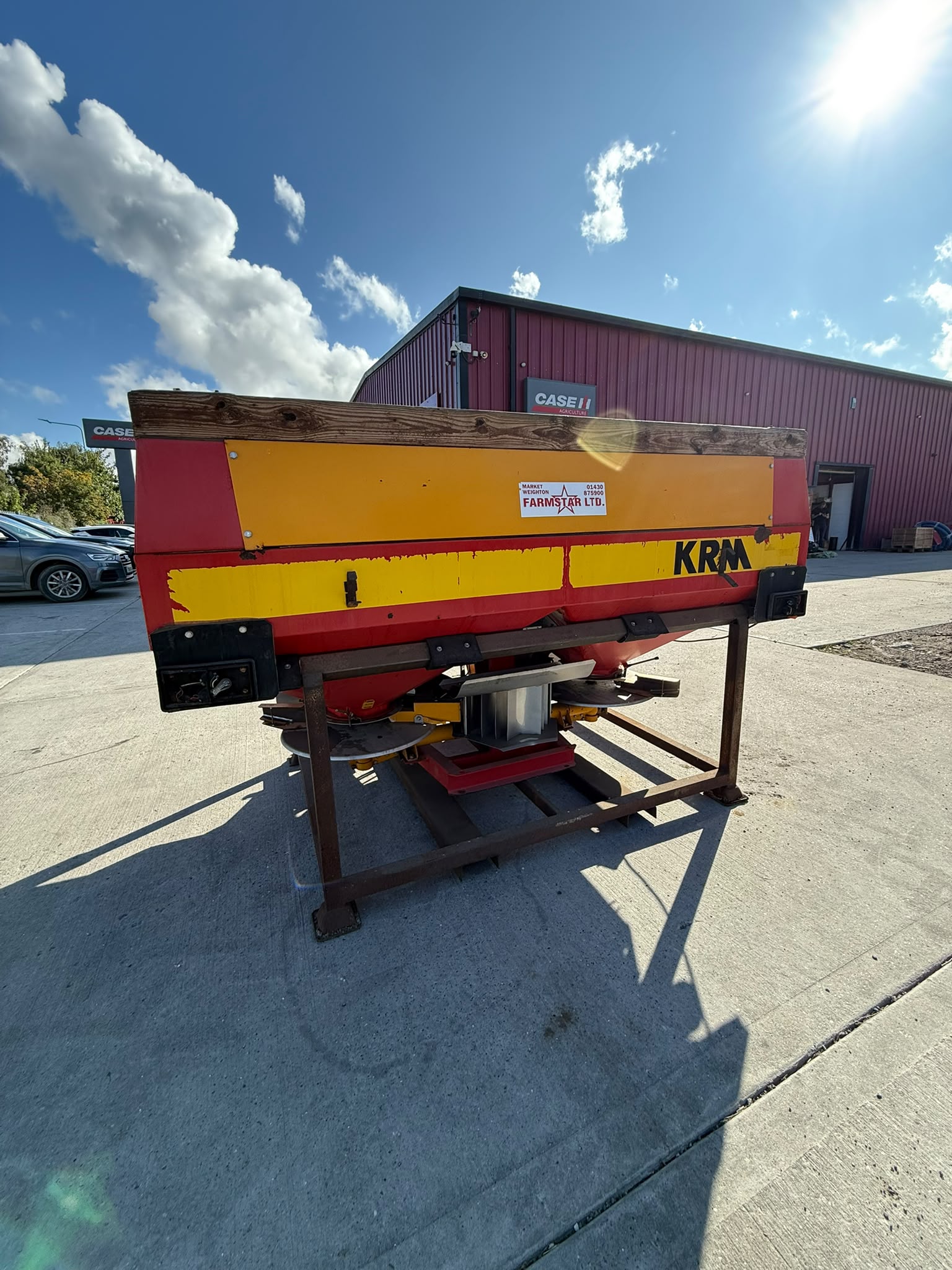 KRM BOGBALLE EX 1600 FERTILISER SPREADER